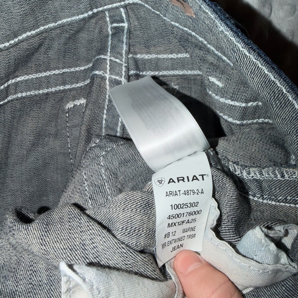 Ariat Dark Blue Boot Cut Jeans with White Embroidered Pocket - Picture 4 of 4